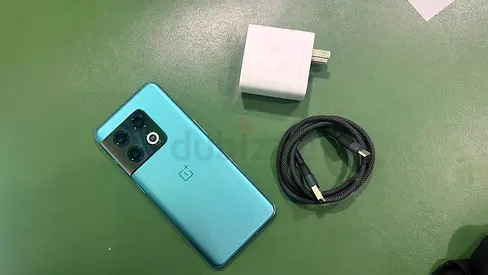 OnePlus 10Pro with charger and USB-C cable - Good working condition