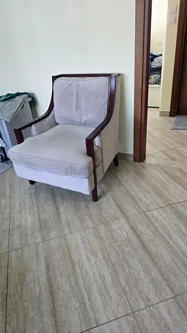 2 single chairs - wooden chairs
