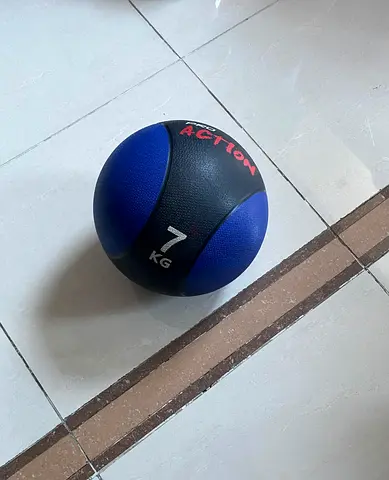7 kg Medicine Ball