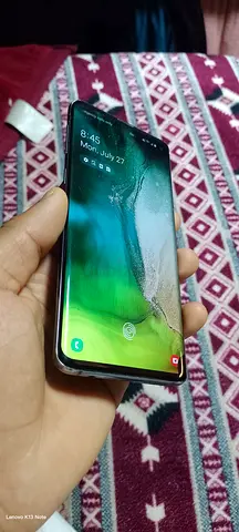 Sumsung Galaxy S10 LCD broke