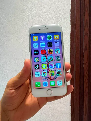 APPLE IPHONE 6 – 64GB SILVER COLOR