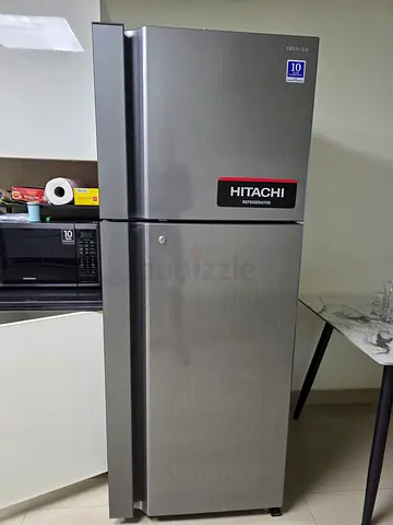 Hitachi fridge freezer same like new condition