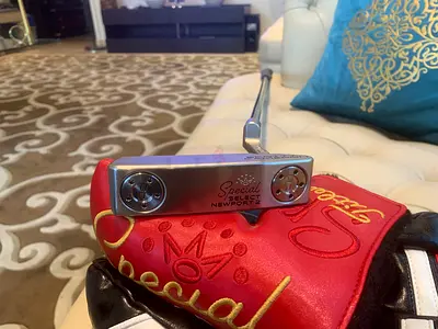 MINT Condition Scotty Cameron 35” Special Select Newport 2 Premium Putter, Unused, Blade-Style Putte