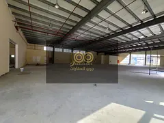 Strategically located—suitable for various commercial and industrial activities—with a spacious
