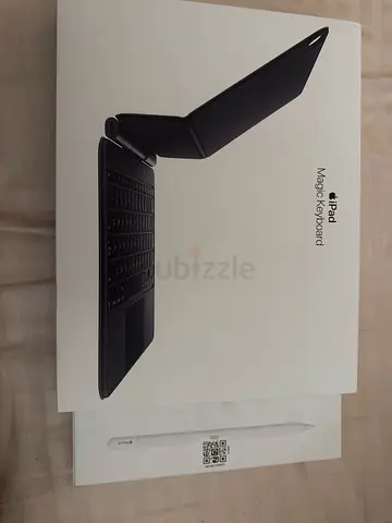 iPad Magic Keyboard for air and Apple pencil
