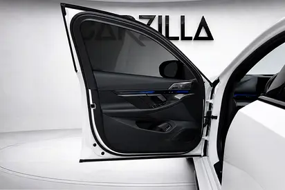 2025 BMW M5 缩略图 8