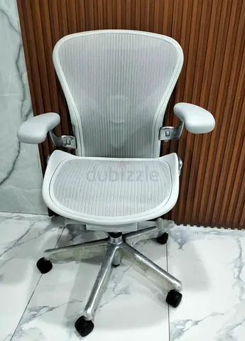 Selling my Herman Miller Remastered Aeron Chair Type B And C Fully Loaded Posture Fit SL Support