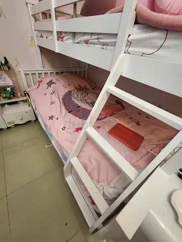 White wooden bunk bed for kids – sturdy twin/twin with ladder and Matress