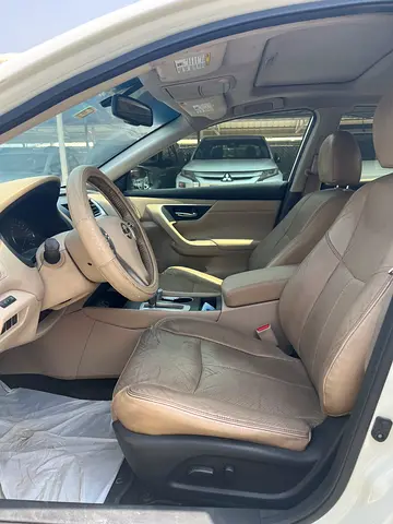 2017 Nissan ALTIMA — фото 8