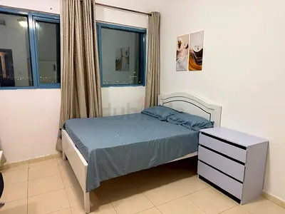 Master bedroom available for rent