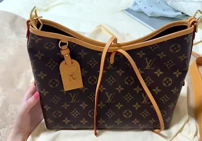 Louis Vuitton Carryall pm Bag