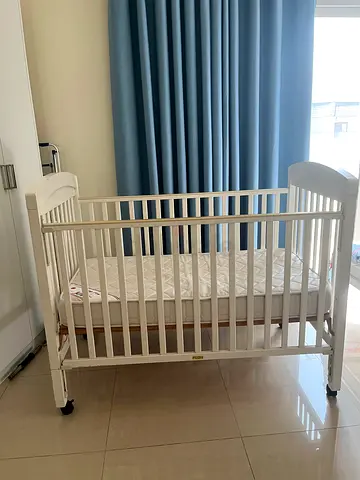 White Wooden Baby Crib with Mattress - Good Condition. Juniors brand