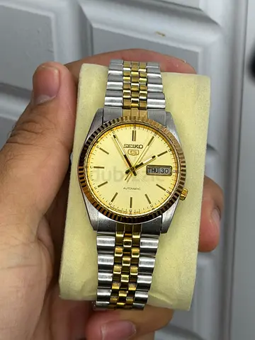 Vintage Seiko 5 Automatic 7009-3110 Men's Wrist Watch Two Tone Day Date Japan