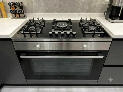 Bosch latest model gass oven and gass cooktop set built-in integrated 90cm