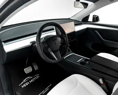 2024 Tesla MODEL Y — фото 7
