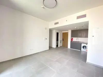 Lxury and Like Brand new apartment with balcony with master room inside getted community
