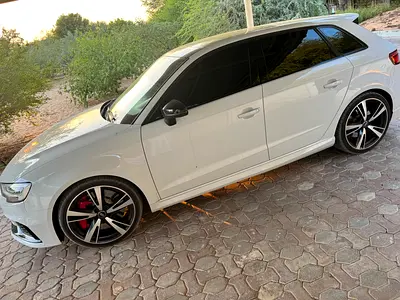 صورة 2 لـ 2018 AUDI RS3