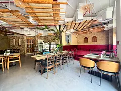 PRIME LOCATION | FULLY EQUIPPED RESTAURANT | 1,827 SQ.FT