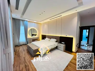 A stunning 5-bedroom villa with built-in wardrobes is now for sale, including registration fees and furnishings.
