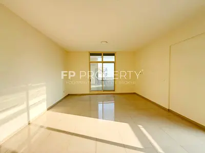 Vacant Soon | Community View | Bright and Spacious