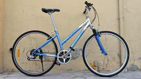 Mountain bicycle Japan GIANT BRAND import Free delivery used refurbished 100% ok high quality
