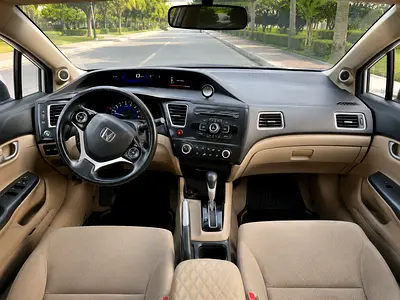 2013 Honda CIVIC — фото 4