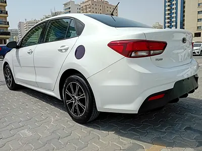 2019 KIA RIO 照片 10