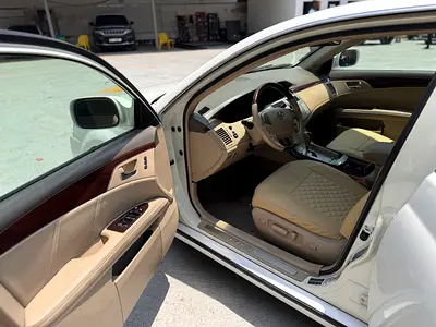 صورة مصغرة 5 لـ 2010 Toyota AVALON