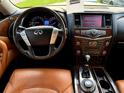 2017 Infiniti QX80 — фото 11