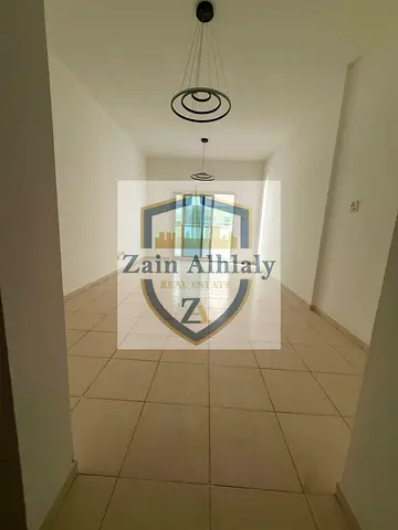 شقة غرفتين وصالة للايجار في المجاز 3 مساحات كبيرة مع بلكونة