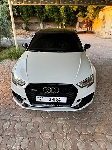 صورة 3 لـ 2018 AUDI RS3
