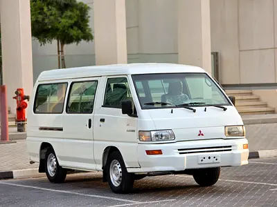 Mitsubishi l300 | 2014 model | 12 seater car | Gcc Spec