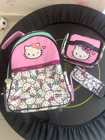Smiggle - Hello Kitty Kids Backpack Set - Small Backpack, Pencil Case & Wallet, Lightly Used