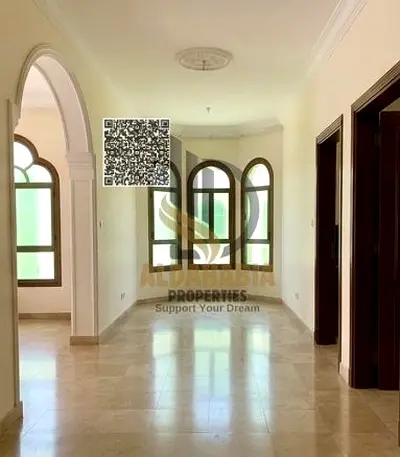 بناية سكنية تجارية للبيع في النعيمية 2 عجمان | أرضي + طابقين ودخل سنوي 300 ألف