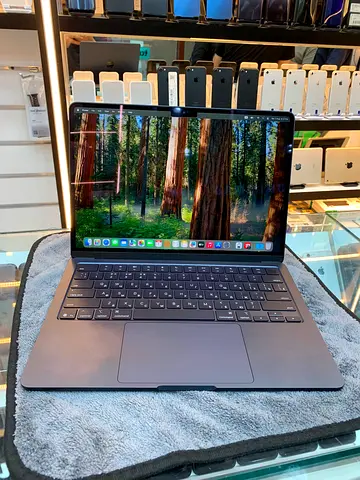 Apple MacBook Air M4 13 inch Space Gray, Good Condition