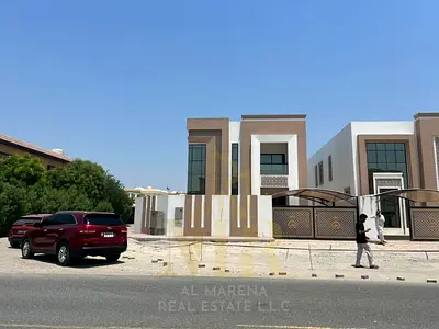 فيلا للبيع في المويهات 3 – بعجمان | 5 غرف نوم ماستر | مساحة 5,100 قدم | سعر شامل المكيفات.
