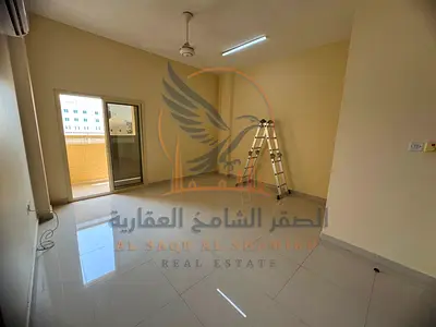 للإيجار السنوي بعجمان غرفة وصالة على شارع الشيخ عمار مساحة ممتازة بناية جديدة قريبة من الشروق مول وسهلة الوصول إلى دبي والشارقة