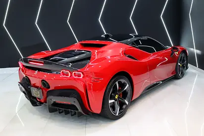 صورة مصغرة 17 لـ 2022 Ferrari SF90 STRADALE