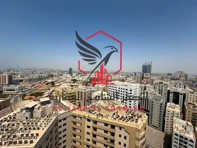 اجمل ثلاث غرف وصالة باطلالة مفتوحة مع بلكونة باطلالة مدينة و شهر مجانا و باركين مجانا و جميع الغرف ماستر