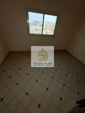 🏡 🏷️ للإيجار السنوي بعجمان | استوديو في الروضة 3 | سعر مميز 14,000 درهم فقط ✨