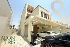 5 Beds + Maids | Single Row | Near Entrance