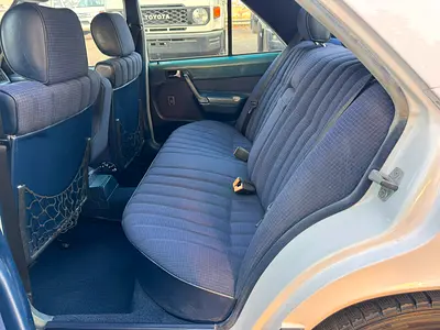 1990 Mercedes-BENZ E-CLASS — миниатюра 13