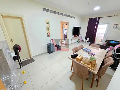 Fully Furnished 2BHK Central AC, Balcony, 2 Washroom