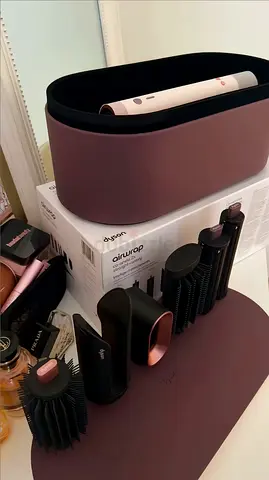 Dyson airwrap co-anda