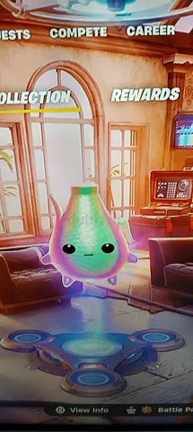 Holofoil Peeky Peely Sprite