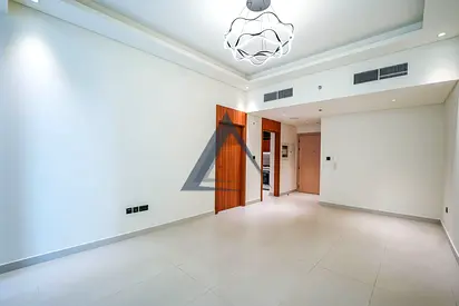 Semi Furnished | Vacant | Near to Mall