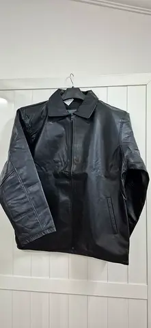 Reduced price. Black genuine leather jacket, men’s - classic biker style. Size L