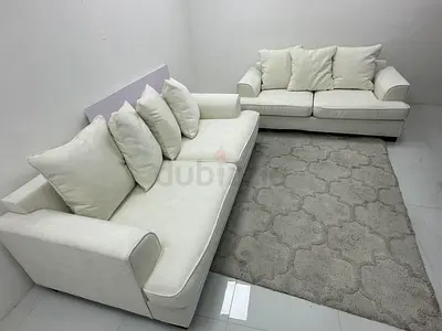 Like new condition the one brand Kingston 5 seater sofa