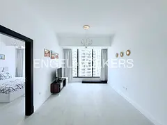 Modern | Bright | Furnished | Vacant Now