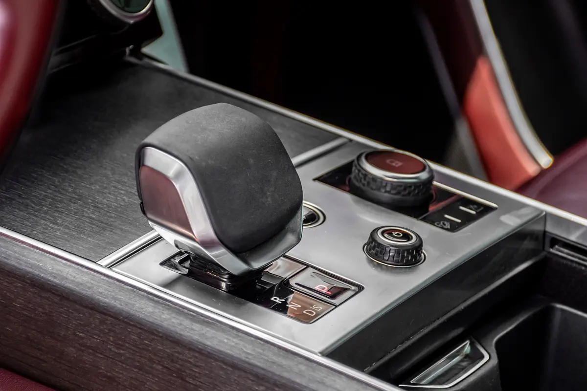 Land Rover Range Rover 2023